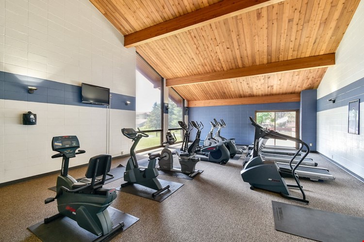 Harbor Pointe Image 2