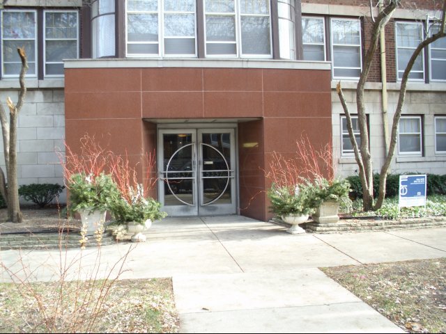 5337 S Hyde Park Boulevard Image 7