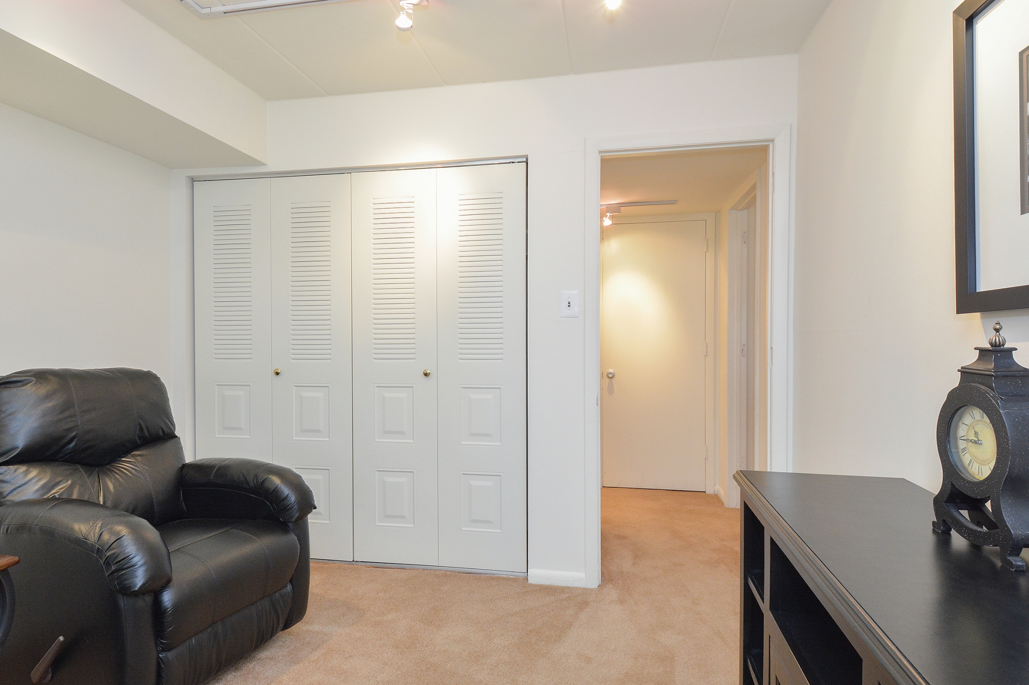 Sample Bedroom/Den