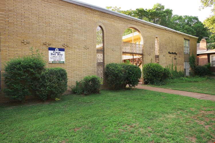 University Crossing Image 1