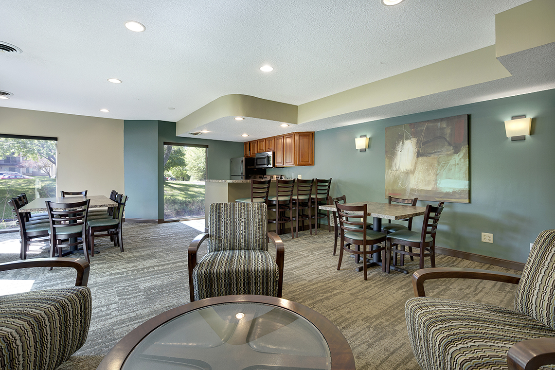 Pebblebrook Flats & Court Image 4