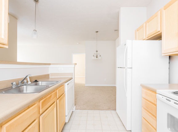 Saratoga Crossing Image 4