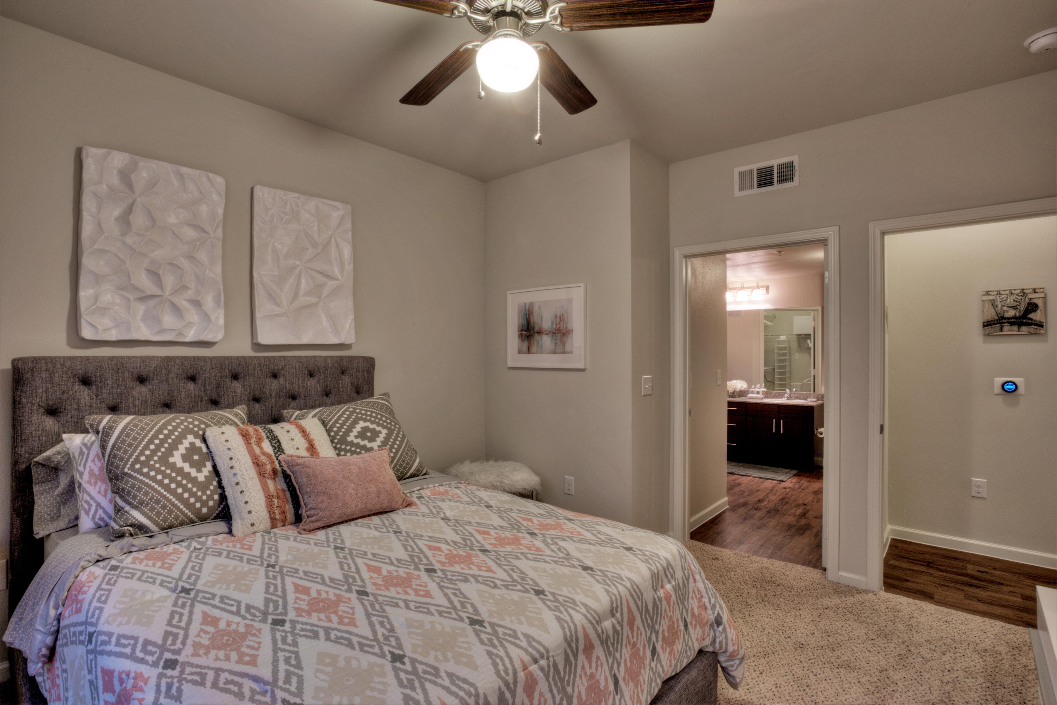 Southpark Crossing Image 15