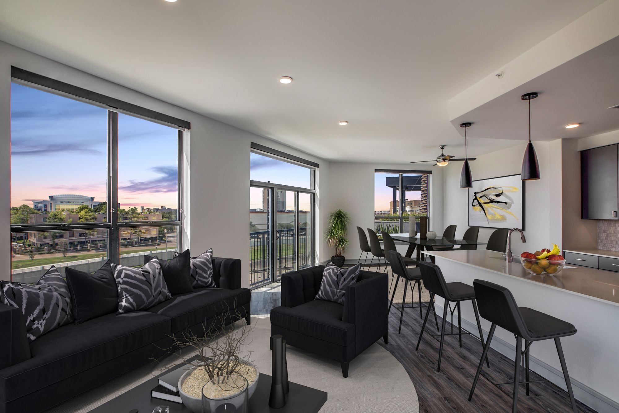 South Main Building Image 24