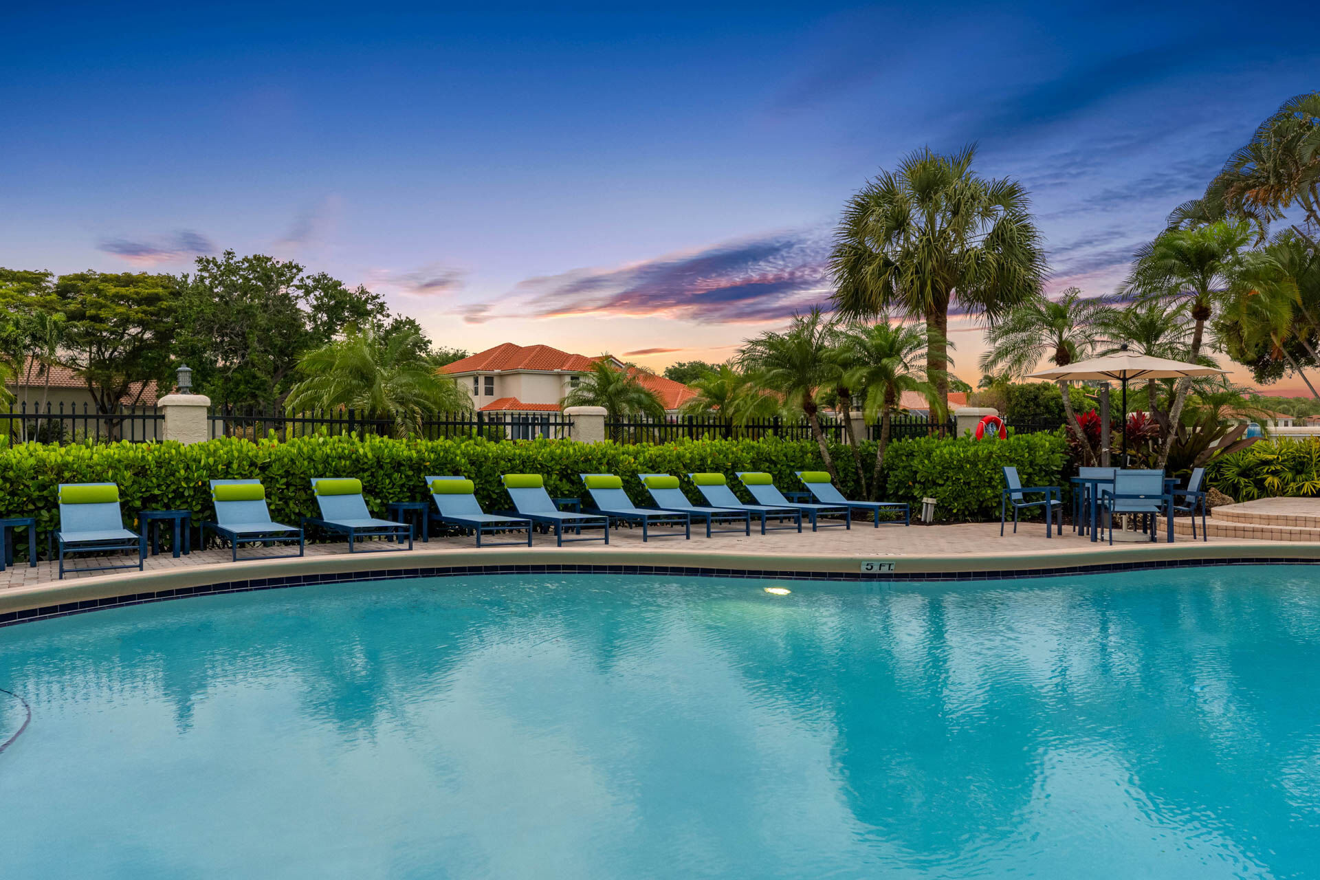 Mizner Court Image 6