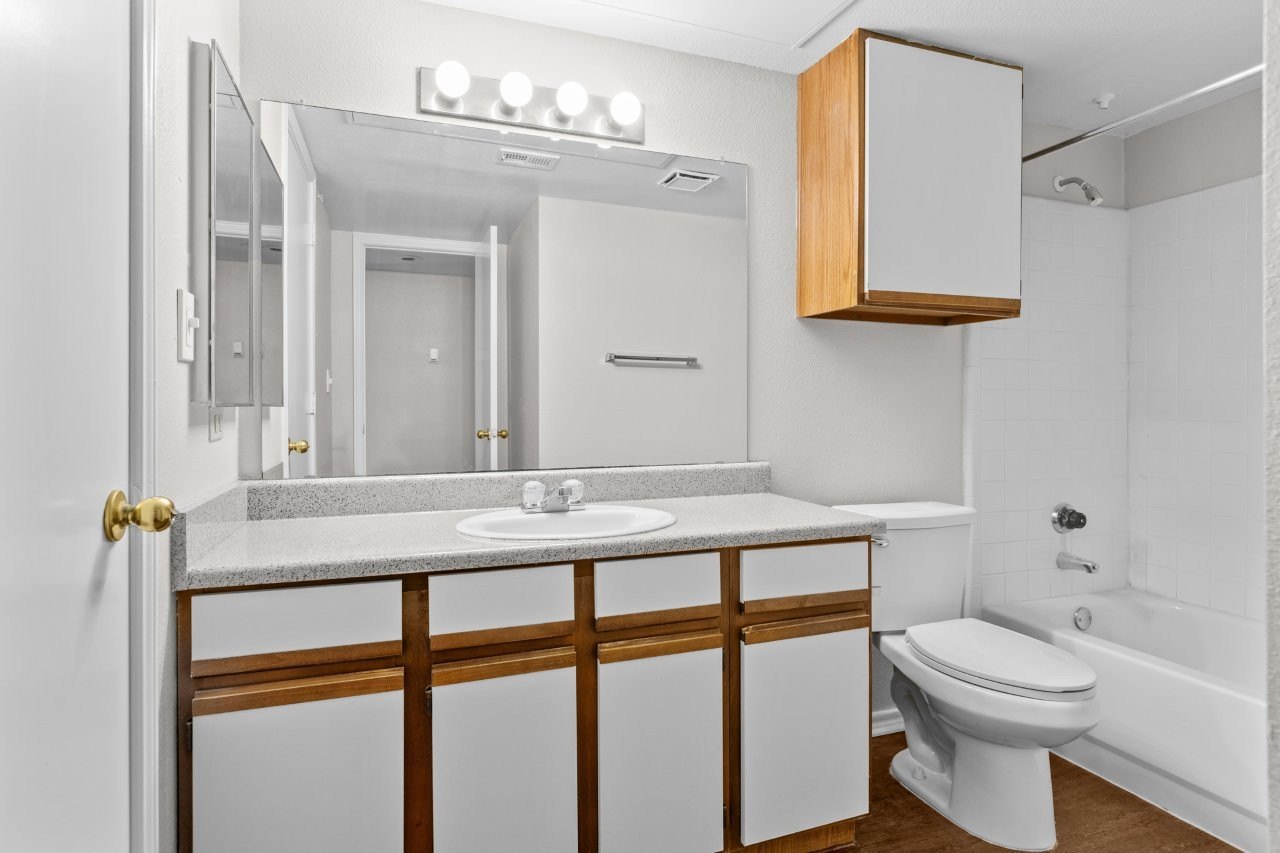 Valley Ridge Image 12