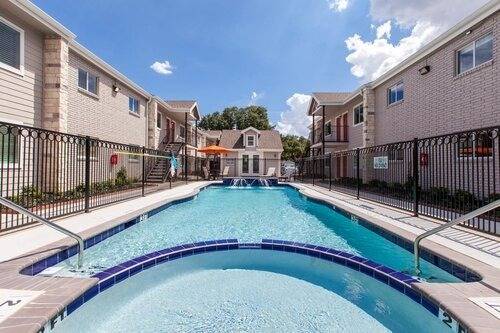 Grove at 43rd Image 1