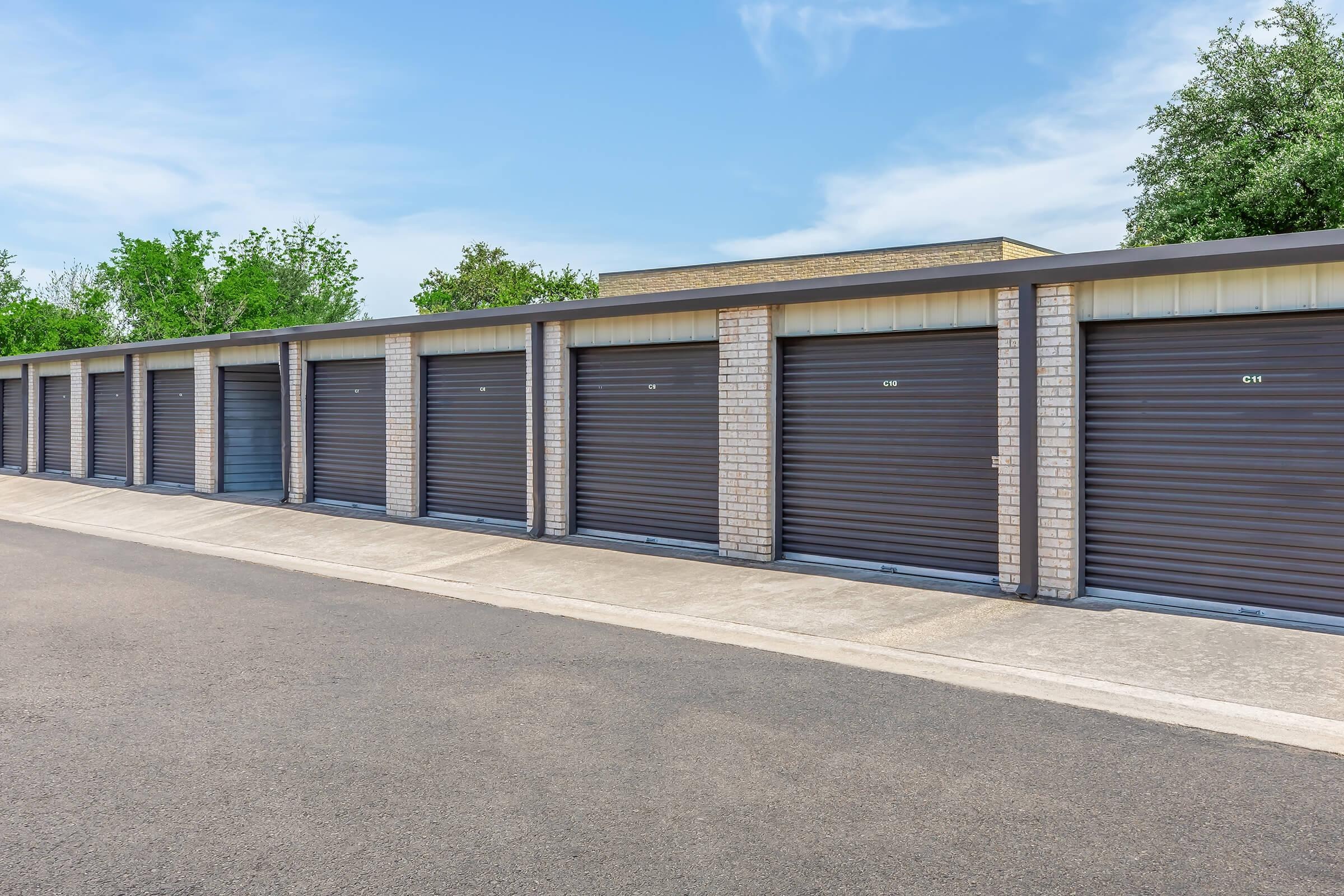 Creekview at 61st Image 4