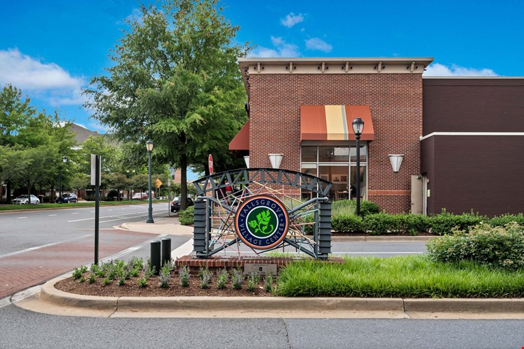 Camden Fallsgrove Image 37