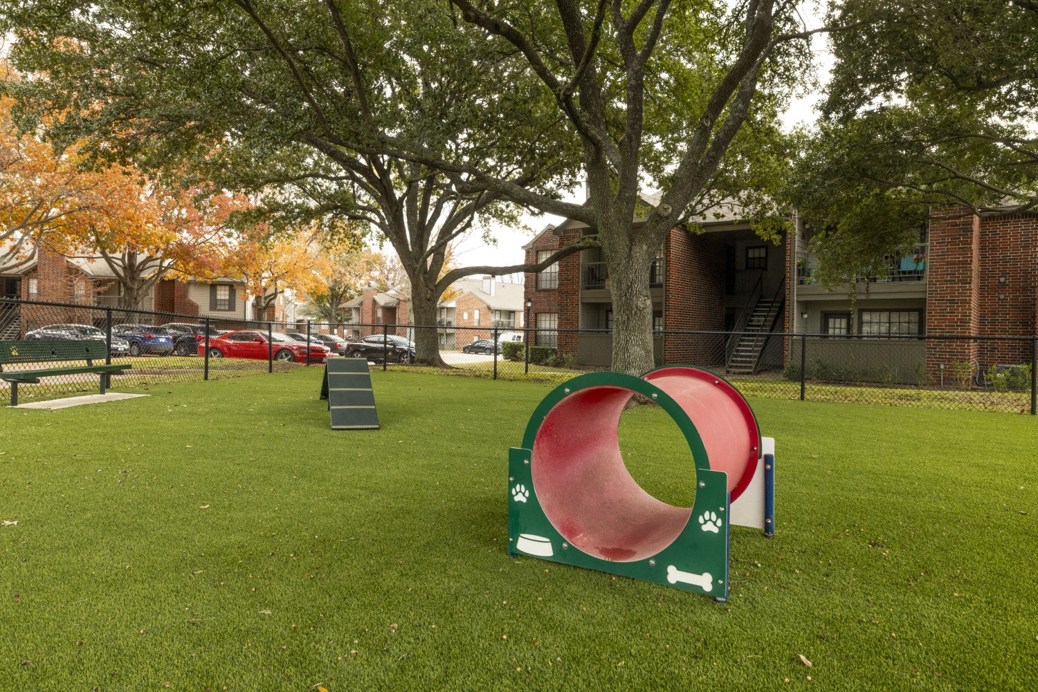 Mount Vernon Apartments | Desoto TX | Pet Park