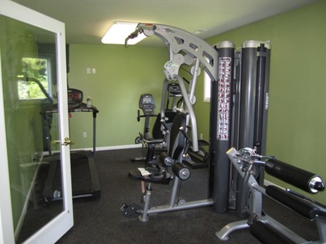 Pinetree Apartments Image 2