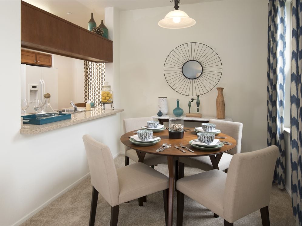 Classic Package I dining area with carpet