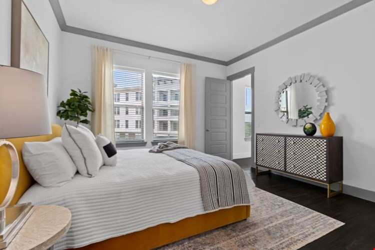 Reveal Skyline Image 16