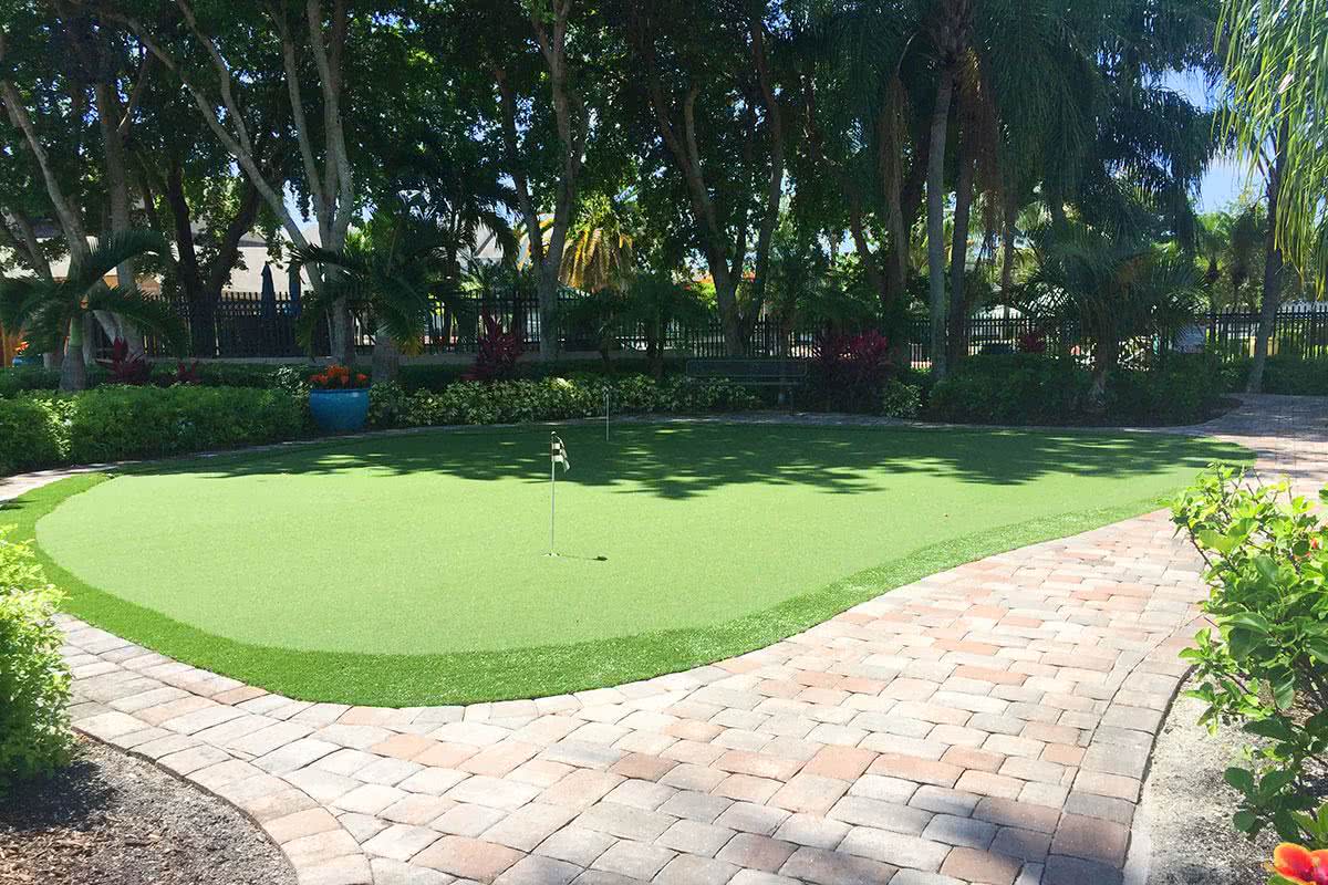 Practice your putting skills on our new putting green.  Youâ€™ll be playing like a pro in no time.
