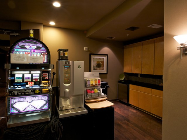 Starbucks Coffee and Tea Bar