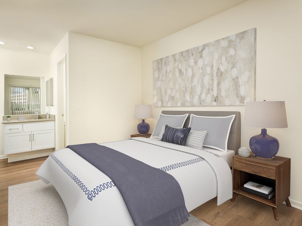 Renovated I bedroom with hard surface flooring