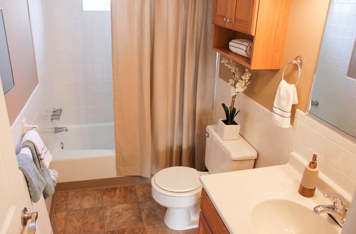 Emerson Square Apartments Image 7