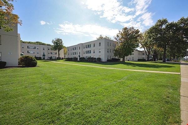 Euclid Meadows Image 15