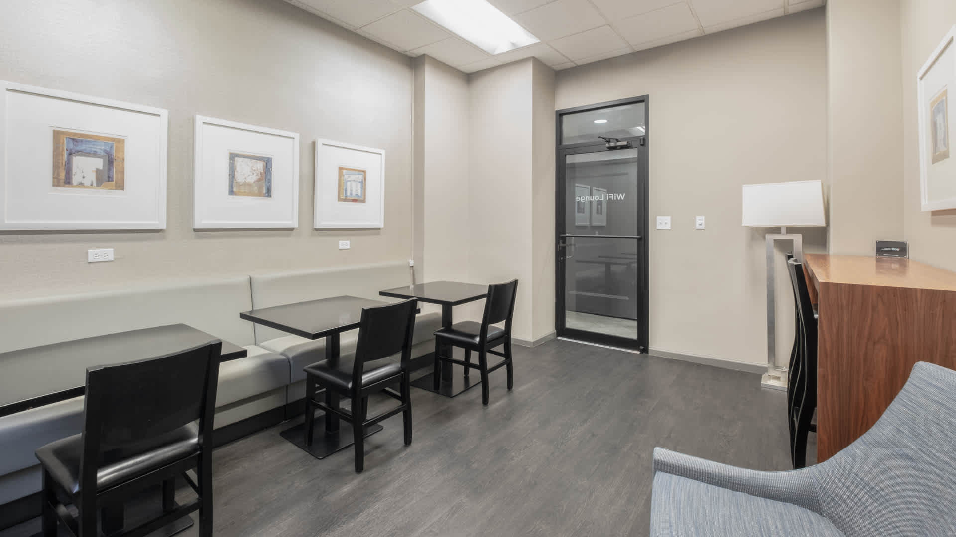 Parc Coliseum Image 34