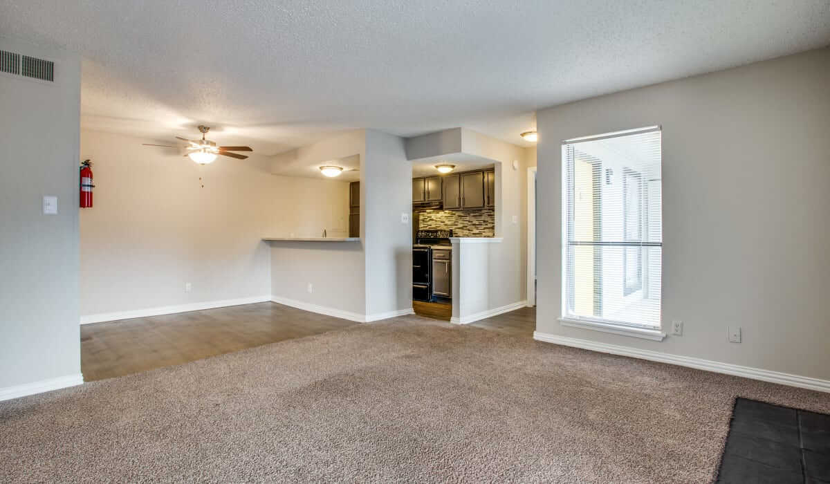 Decker Apartment Homes Image 6