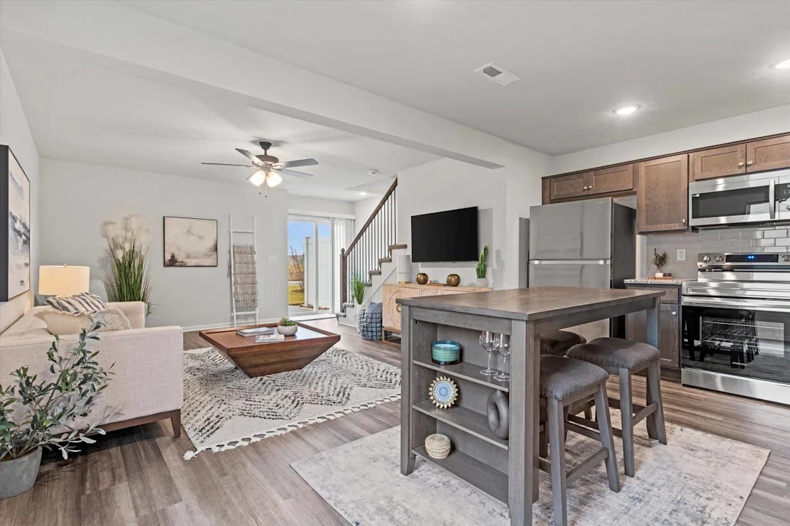 Oak Woods Townhomes Image 4