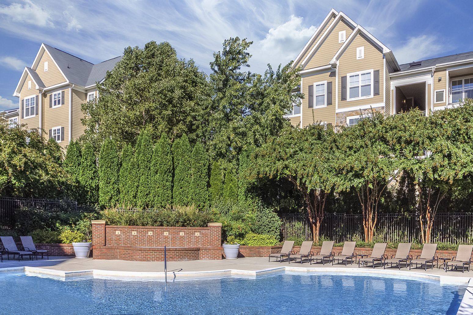 Camden Fallsgrove Image 18