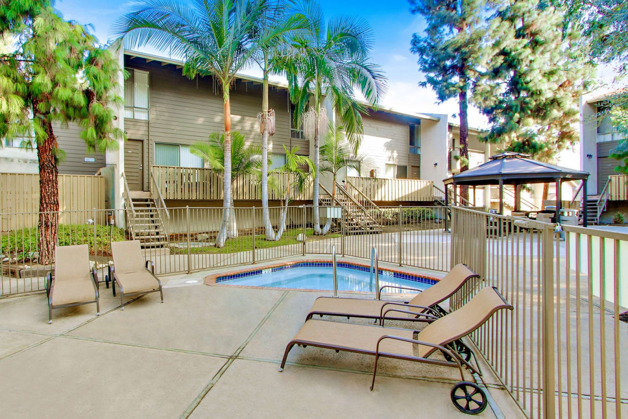 Brookwood Apartments Image 3