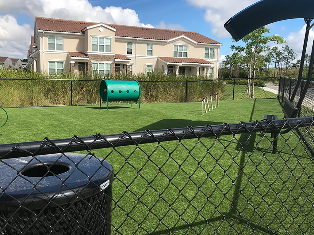 Courtyards at Estero Image 6