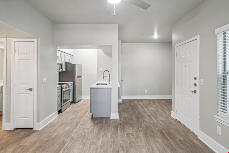 Larkin Apartment Homes Image 91