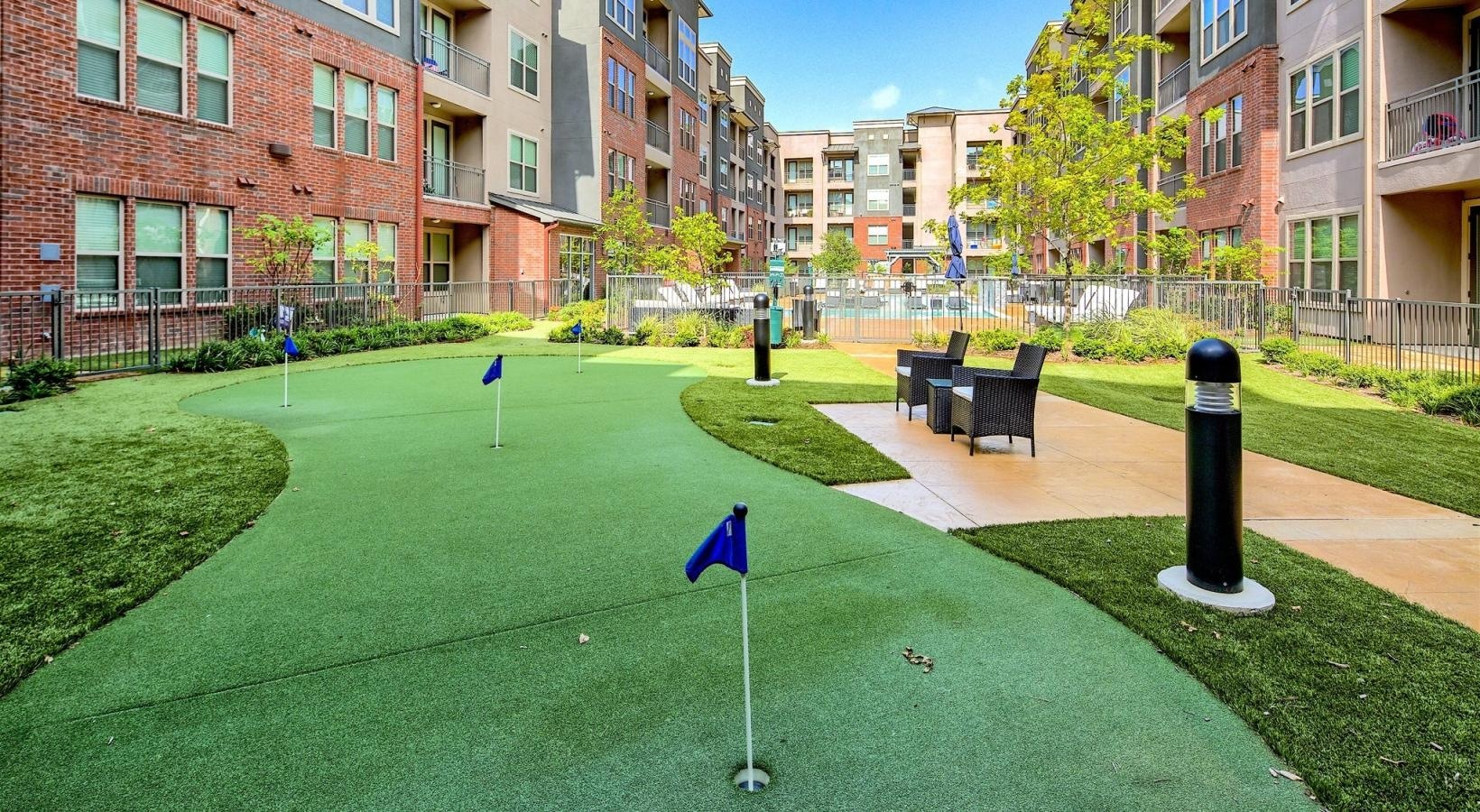 Flats at Frankford Station  Image 2