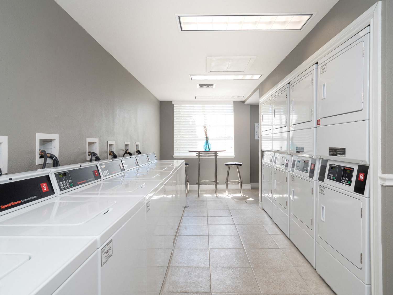 24 Hour Laundry Center