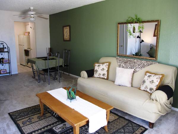 Finley Square Image 5