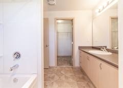 Four Lakes Apartments Image 21