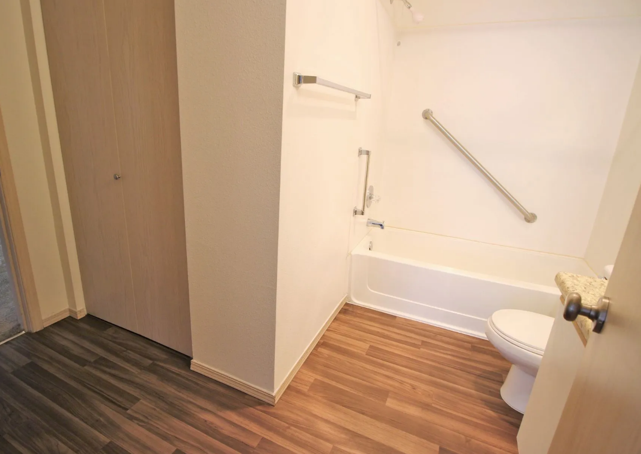 Breckenridge Heights Image 9