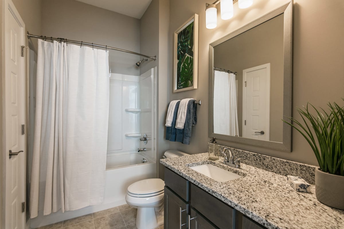 Vintage at Foxland Harbor Image 11