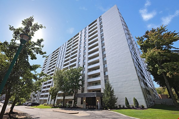 Gates Mills Place Image 3