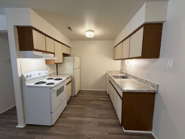 Eastwood Village Apartments Image 54