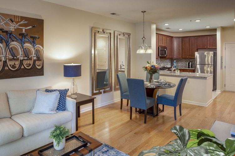 140 Mayhill Image 9