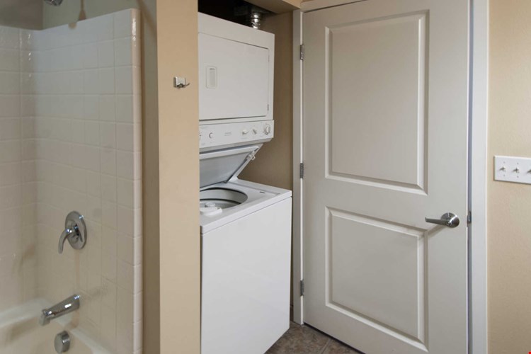 Market Street Village Image 23