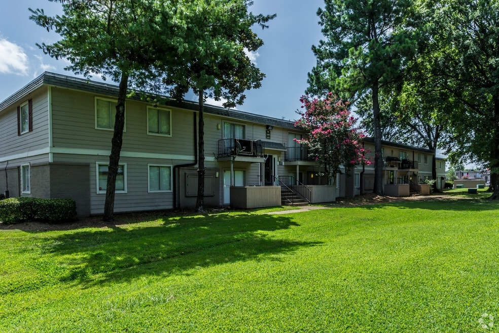 Pinebrook Pointe Image 2