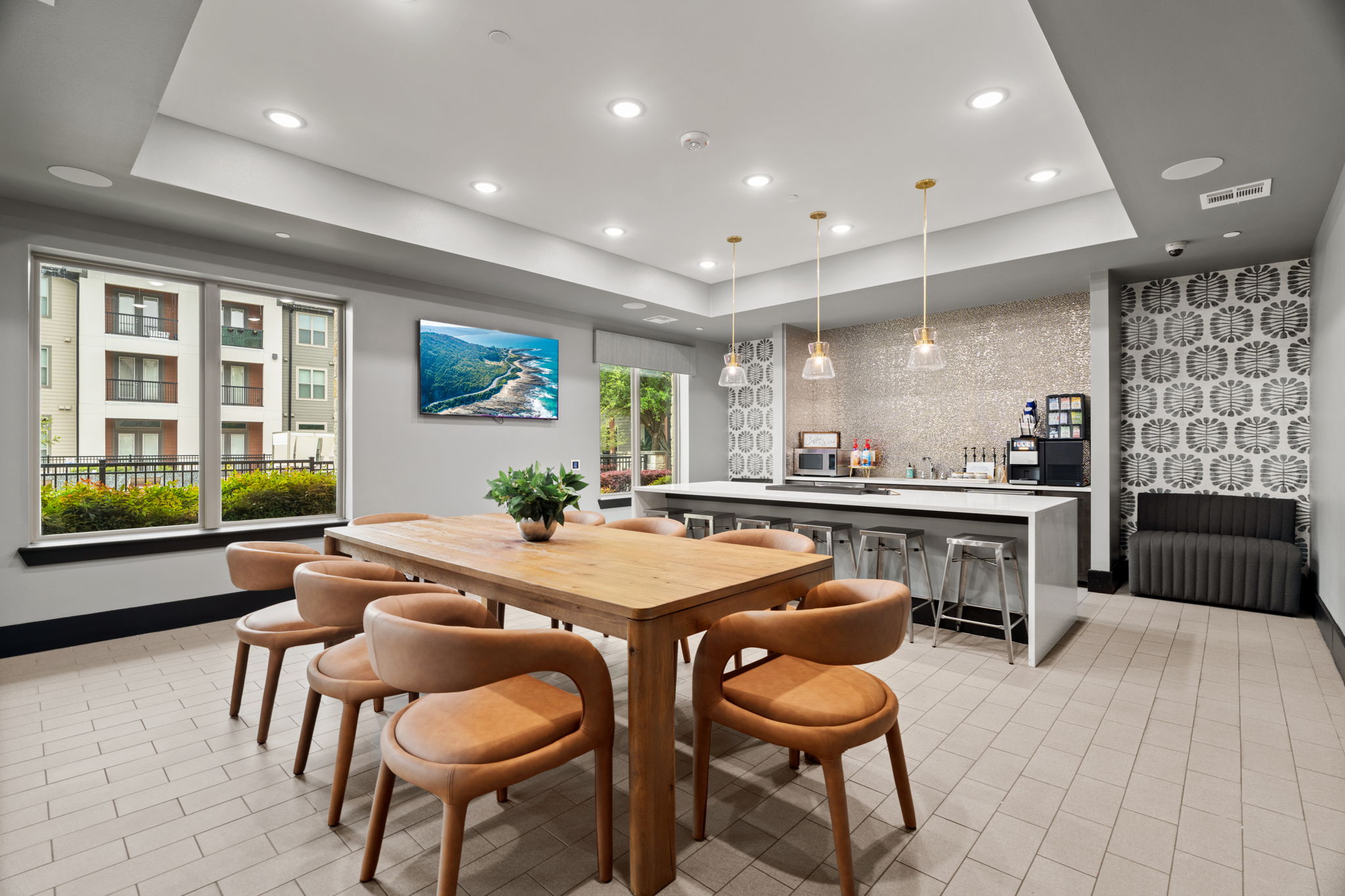 Axis Marketplace Image 15