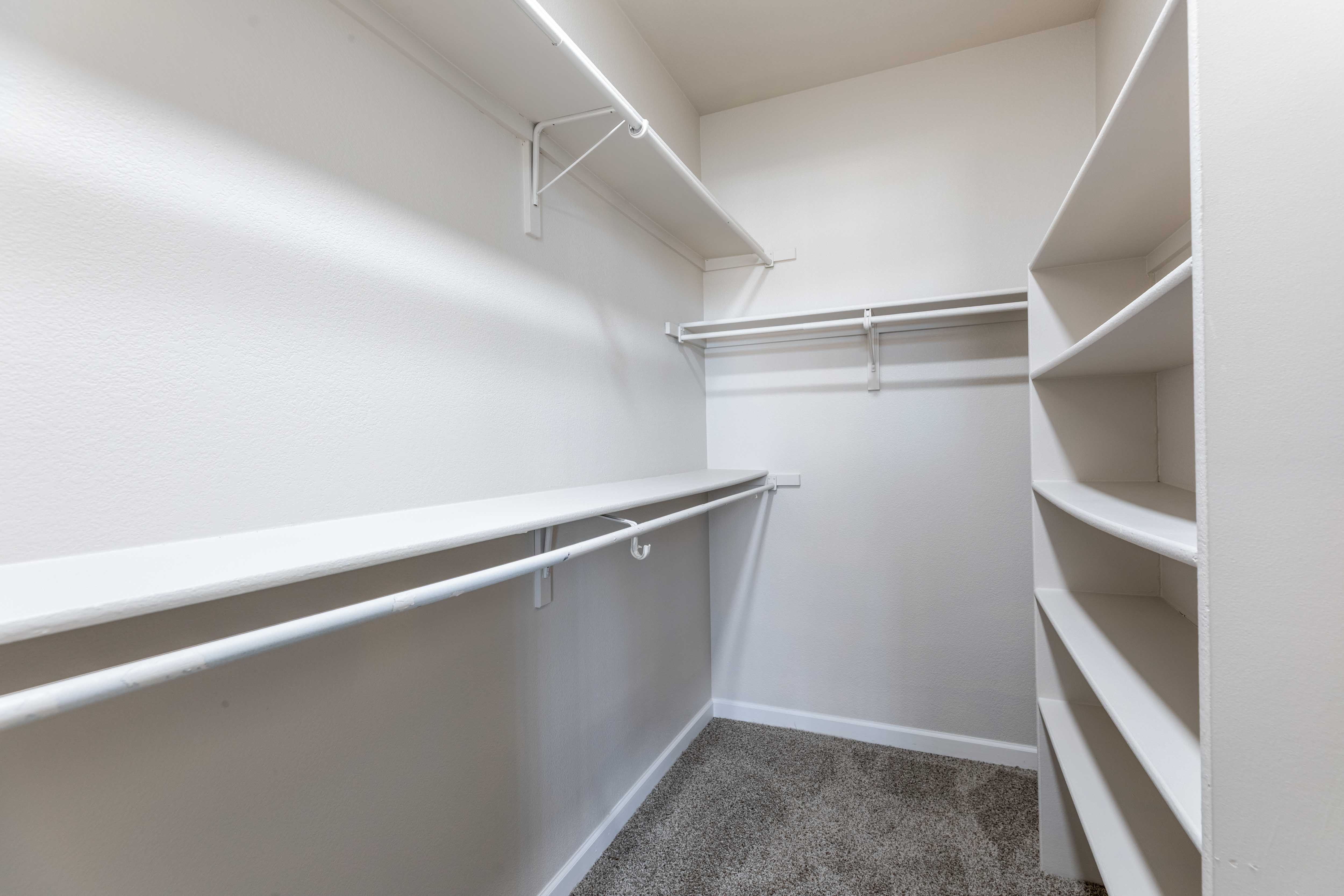 Pavilions at Silver Sage Apartments Image 33