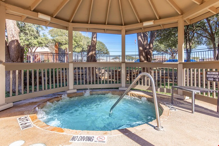 Eagles Point Image 5