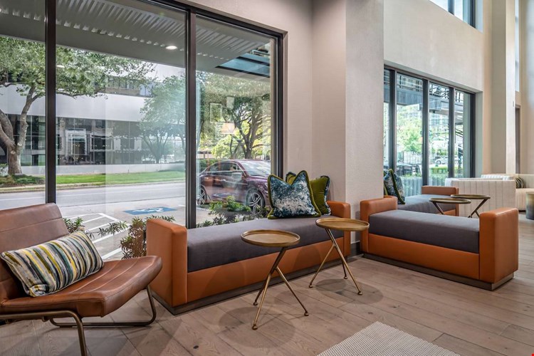 Pearl Midlane Image 3