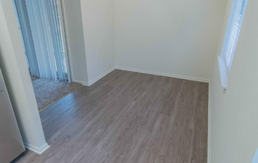 Caln East Apartments Image 6