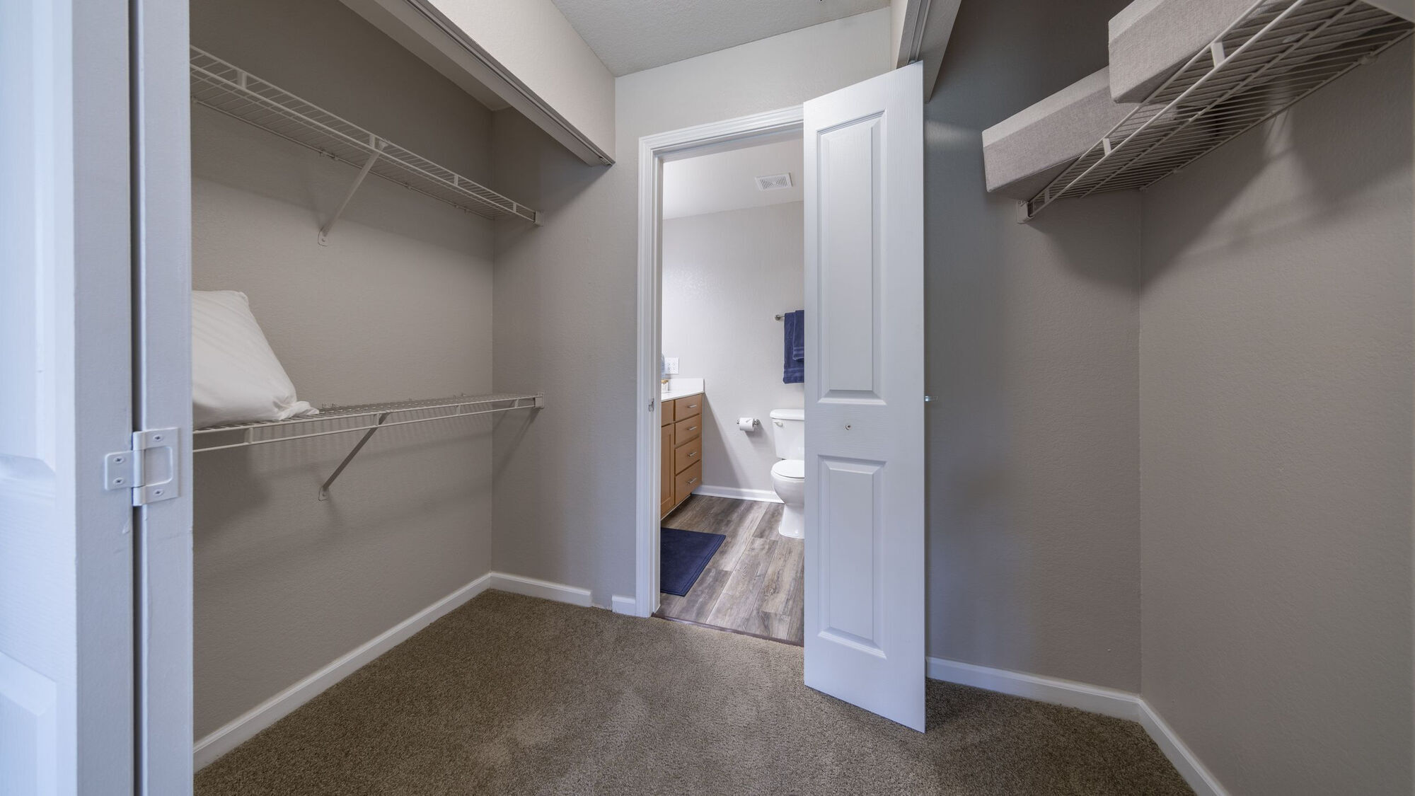 Heritage Estates – Center Square Image 10