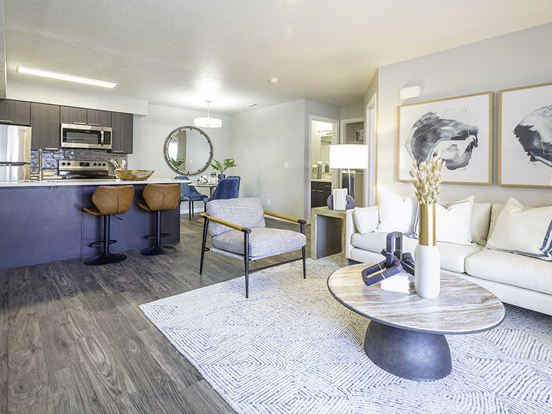 Turnberry Luxury Apartments Image 5