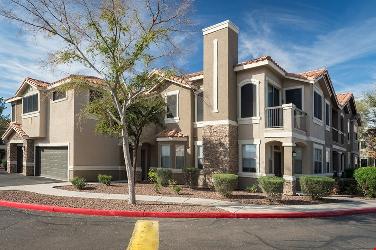 Villas On Hampton Avenue Image 19