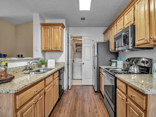 Renaissance Place Apartments Image 70