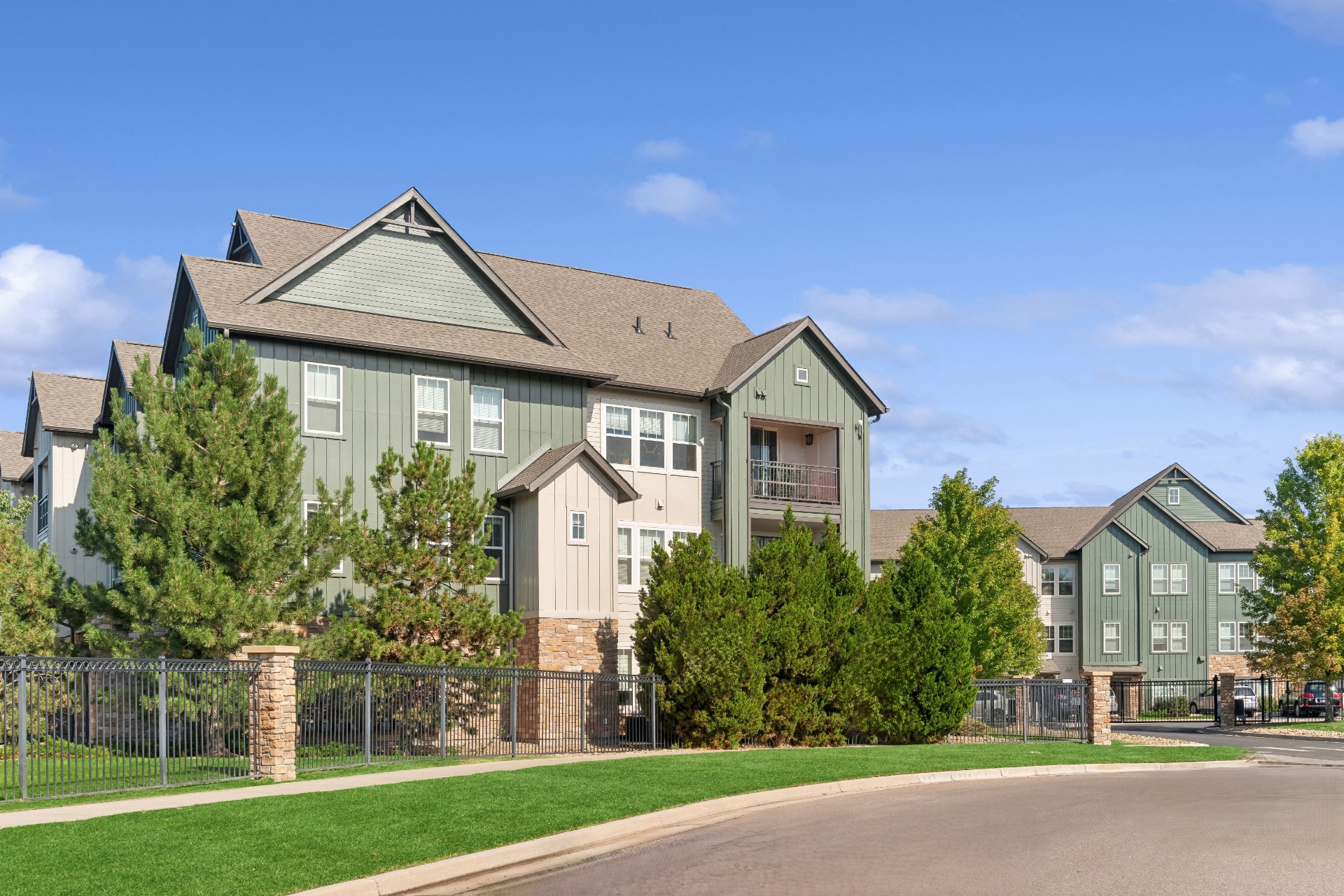 Berkshire Aspen Grove Image 33